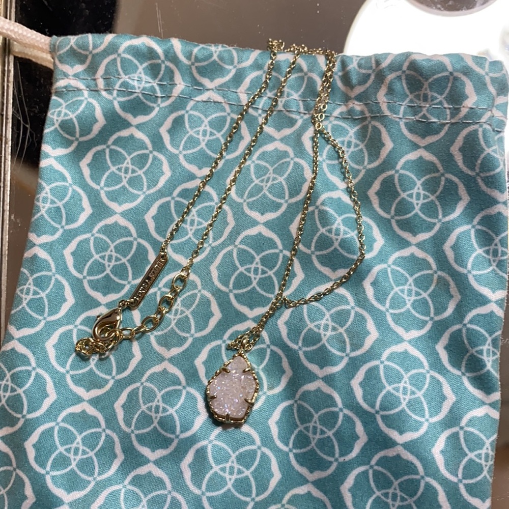 RARE Vintage Kendra Scott Gold Pendant Necklace with White Sparkly Drusy Stone